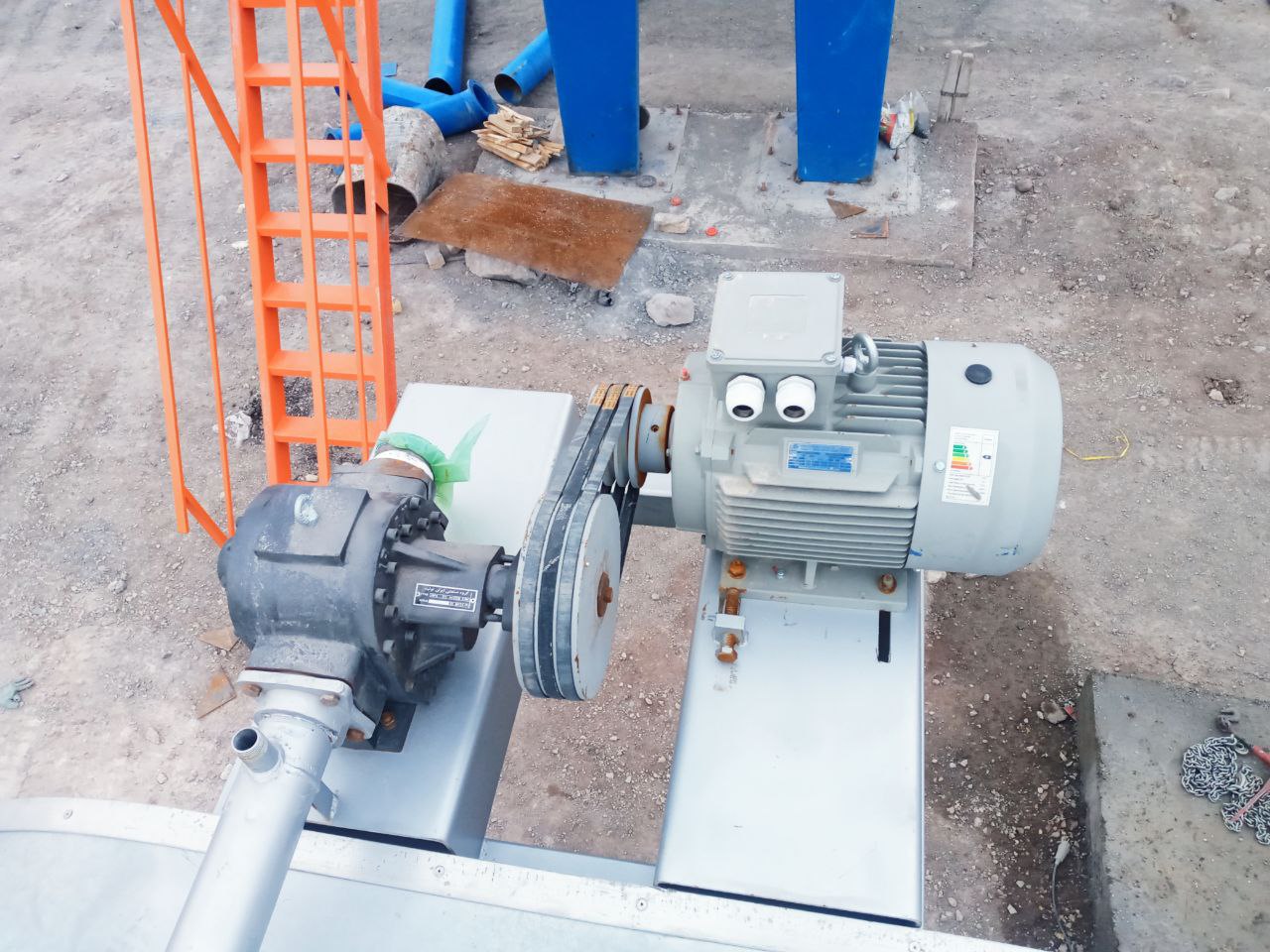 پمپ قیر تسمه ای